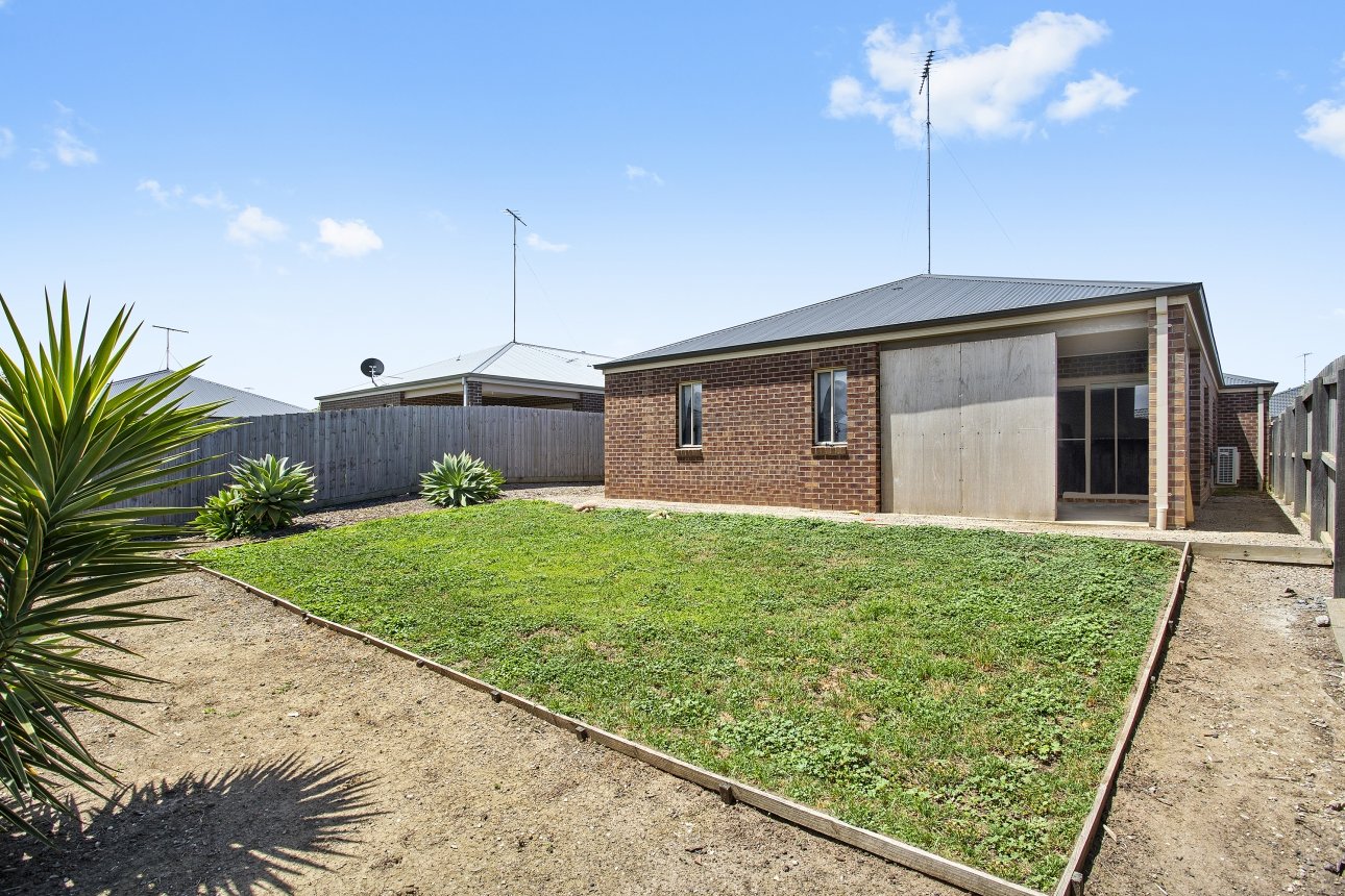 8 Mumm Street, Waurn Ponds image 6