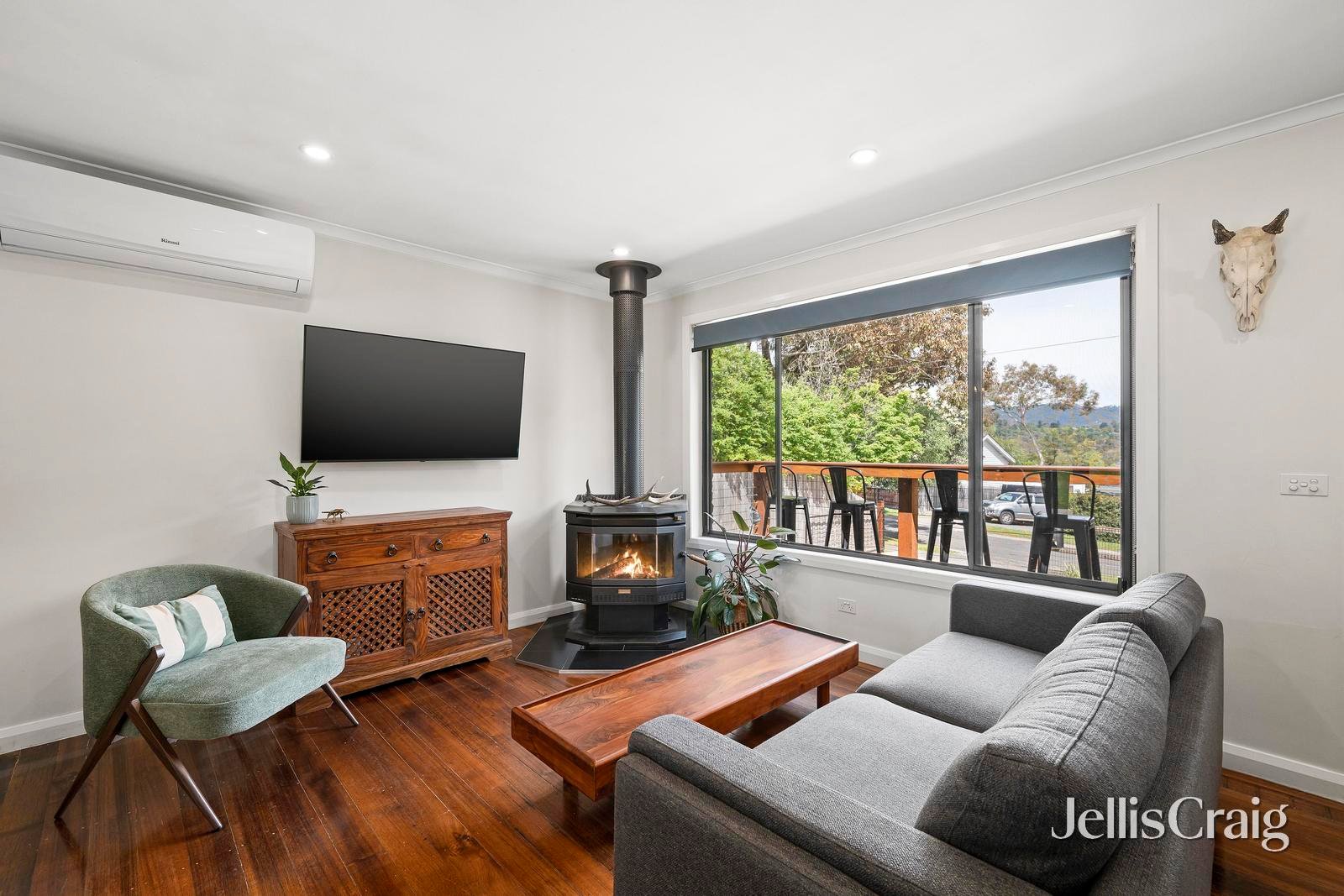 8 Munro Avenue, Lilydale image 2