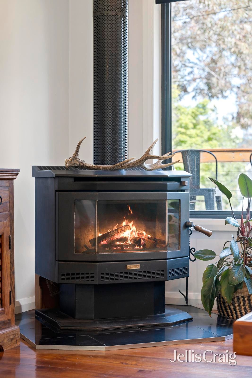 8 Munro Avenue, Lilydale image 3