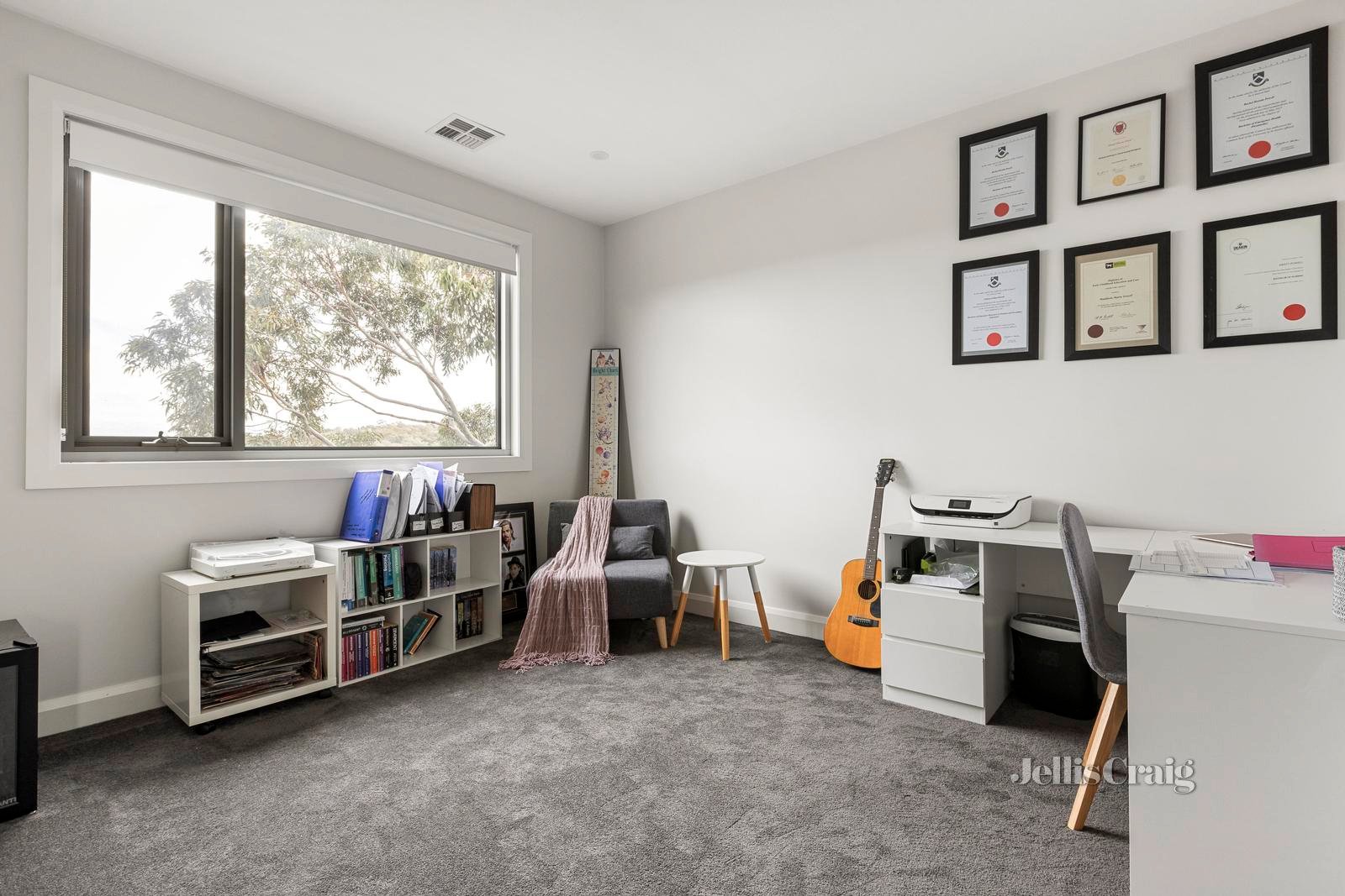 8 Murrays Place, Eltham North image 14