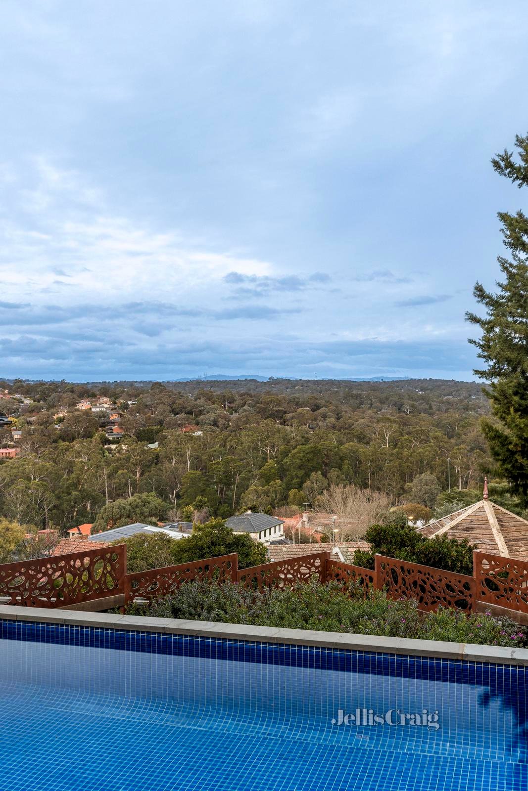 8 Murrays Place, Eltham North image 24