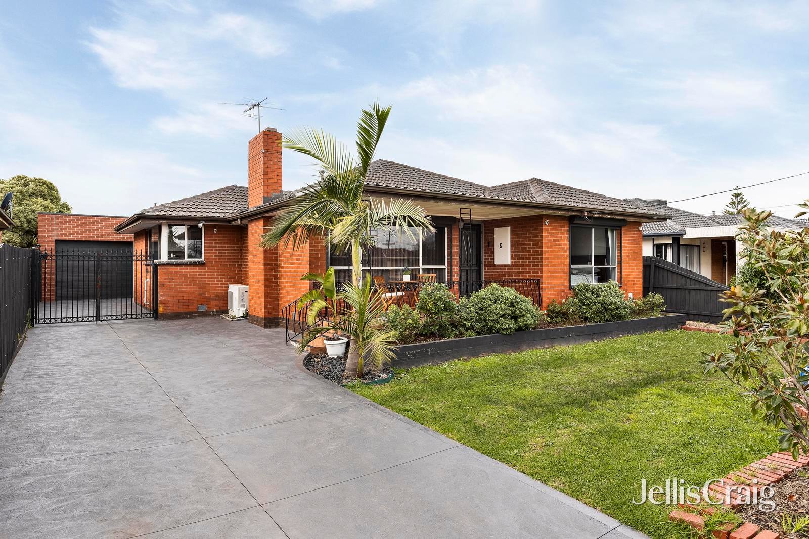 8 Neerim Street, Thomastown image 1