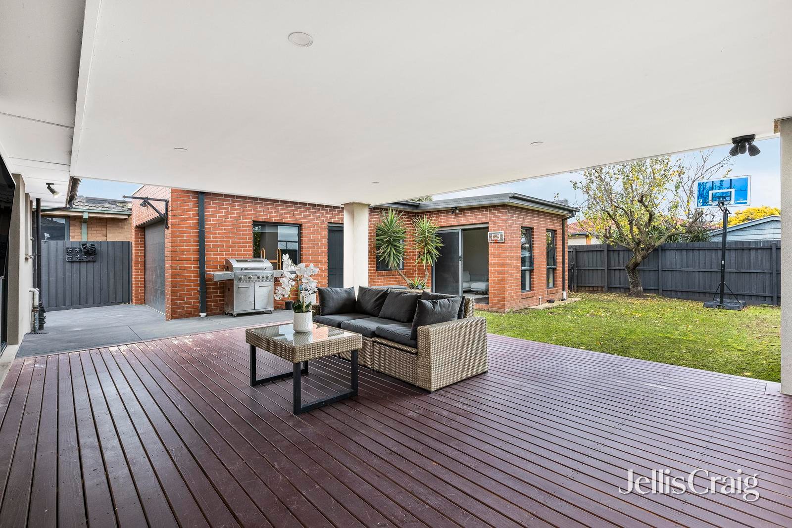 8 Neerim Street, Thomastown image 10