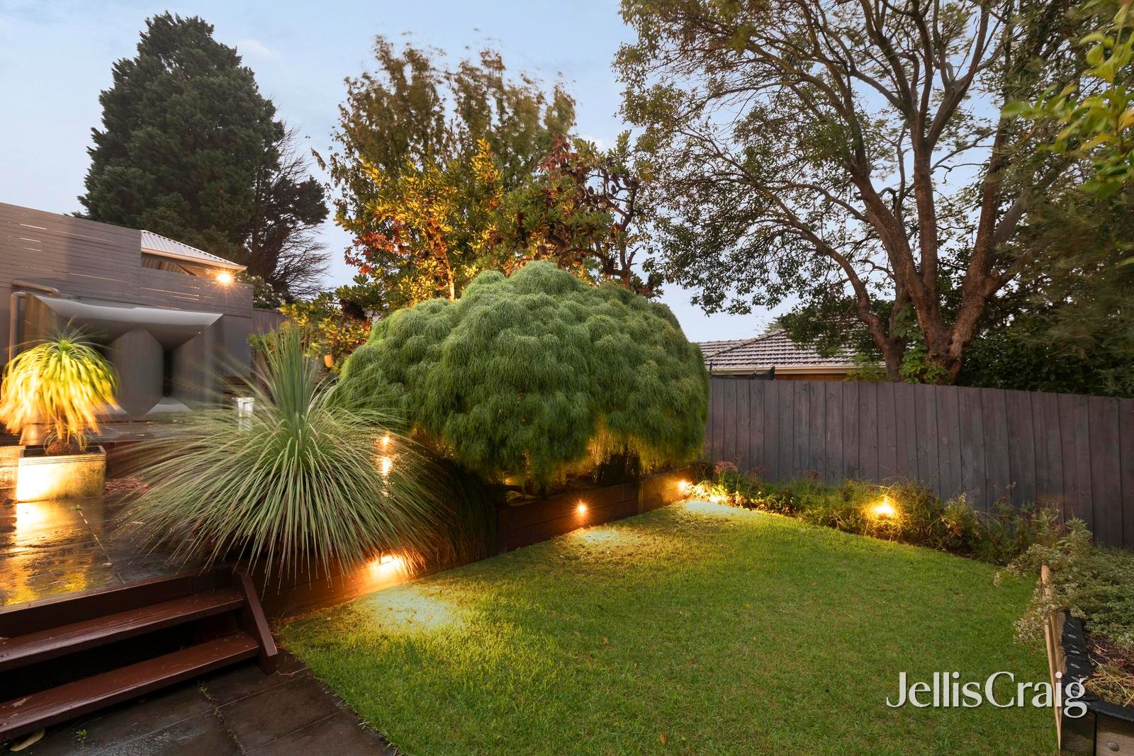 8 Nethercote Drive, Mount&nbsp;Waverley image 11