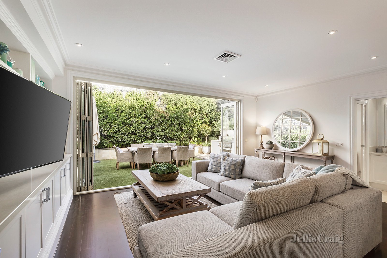 8 Nicholson Street, South&nbsp;Yarra image 3