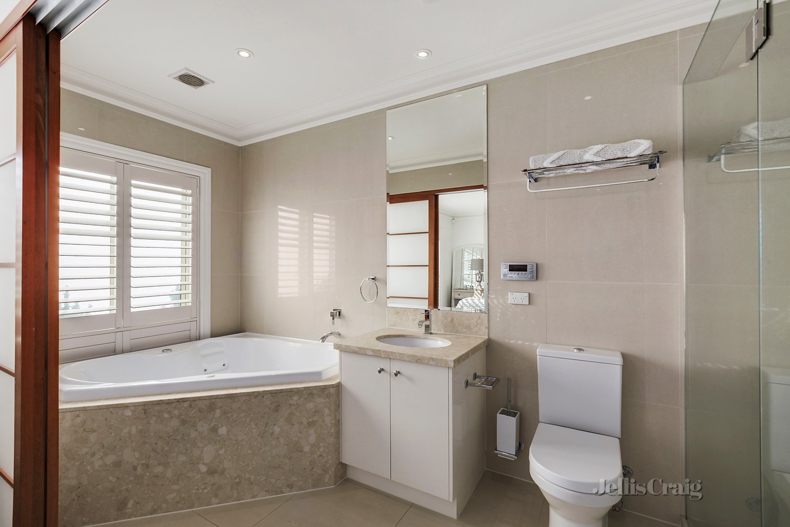 8 Nicholson Street, South Yarra image 7