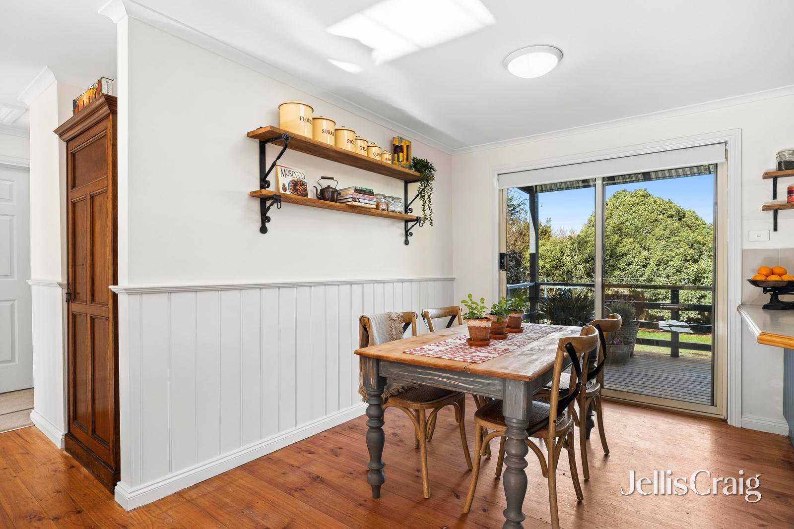 8 Noonan Grove, Woodend image 7
