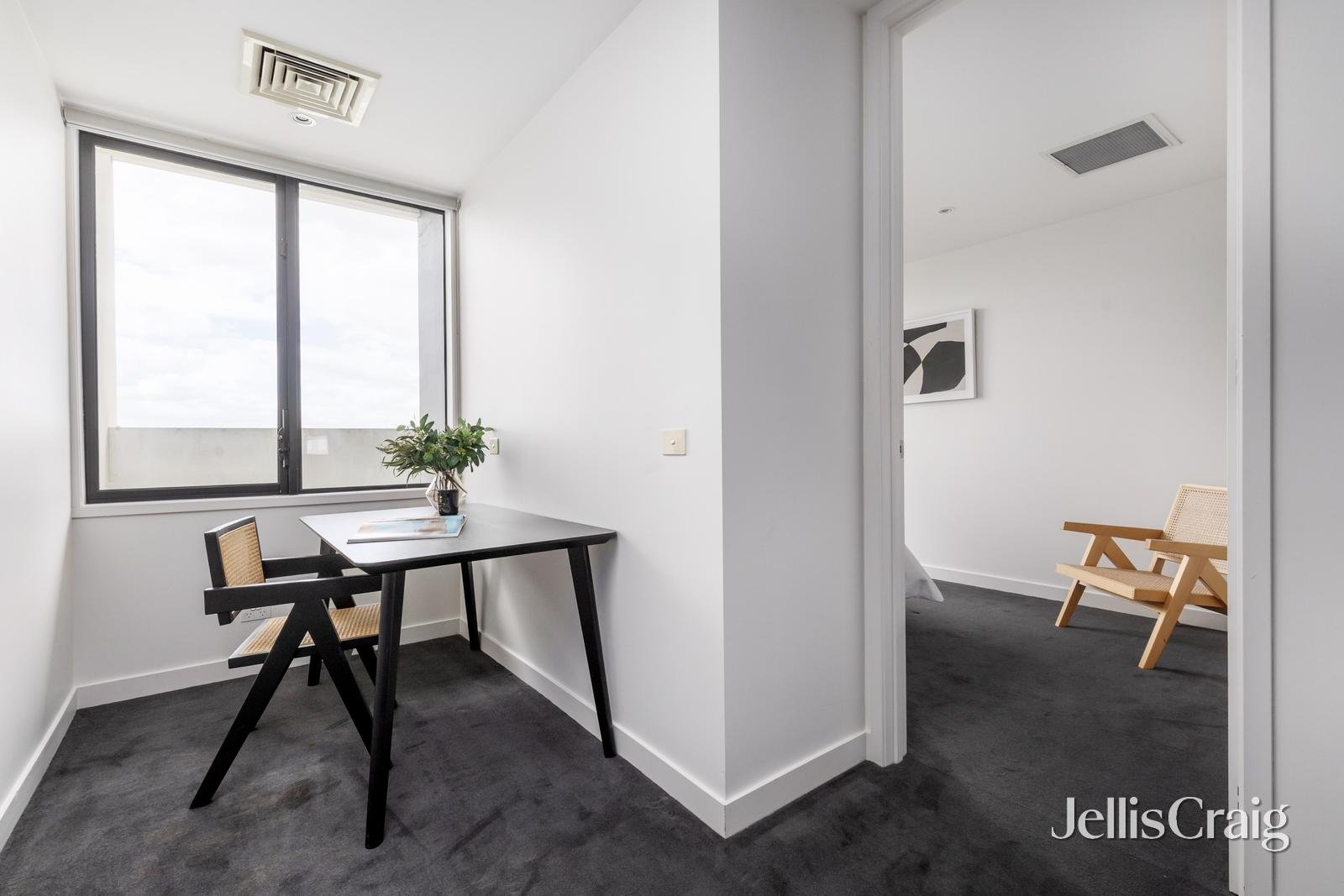 8 Norfolk Place, Malvern image 6