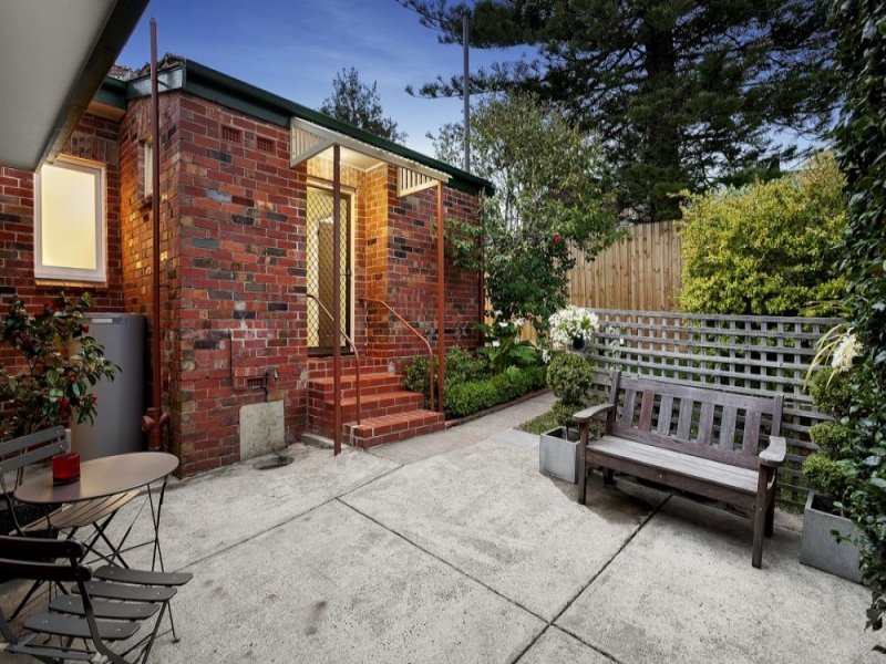 8 North Court, Surrey Hills image 8