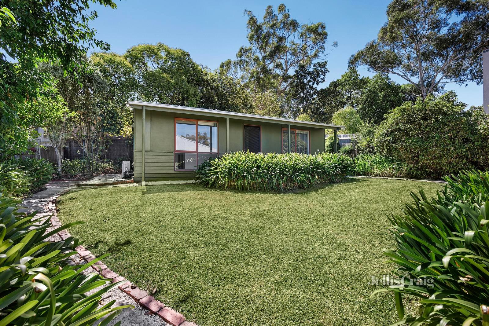 8 Notlen Street, Ringwood image 11