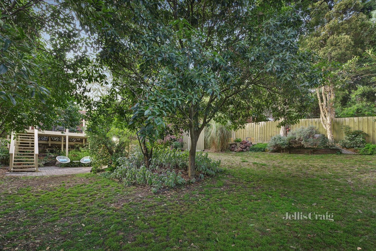 8 Nundah Drive, Eltham image 13