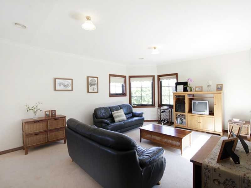 8 Oakbank Avenue, Highton image 7