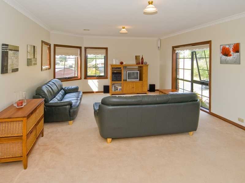 8 Oakbank Avenue, Highton image 15