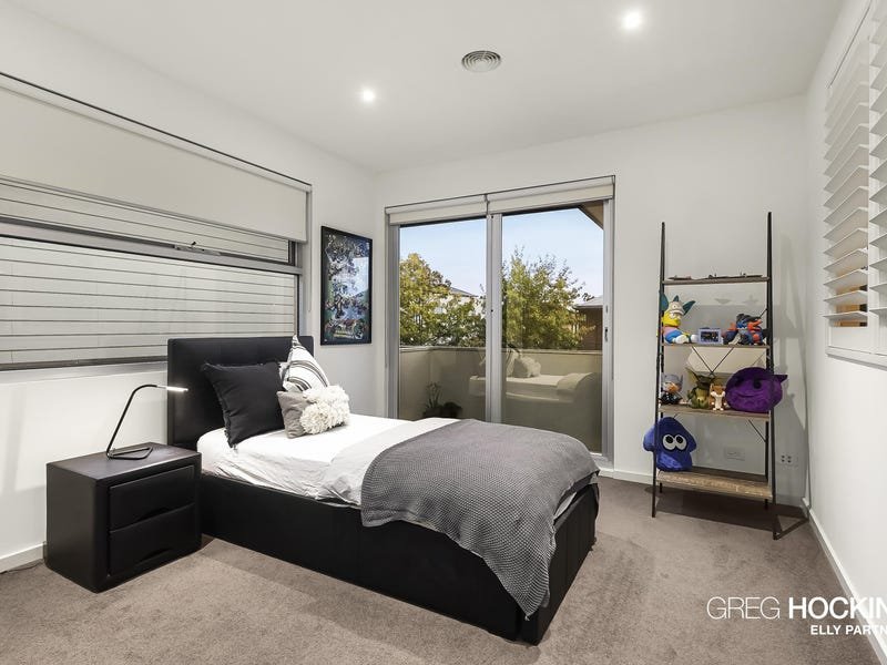 8 Oberon Way, Newport image 8