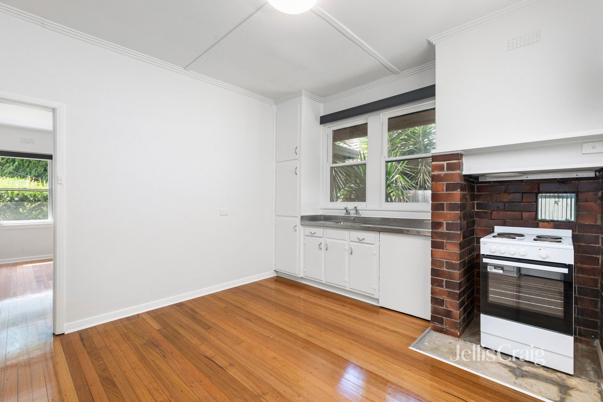 8 Oconnell Street, Richmond image 3