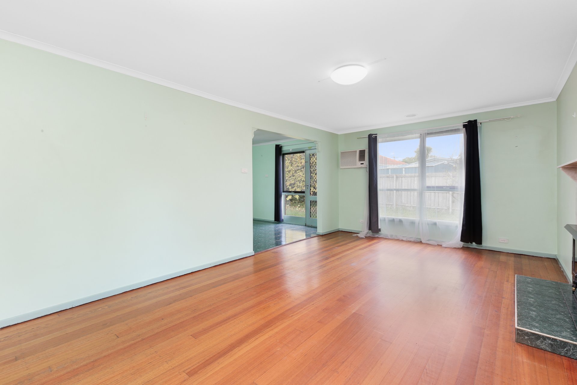 8 Opal Court, Mulgrave image 2