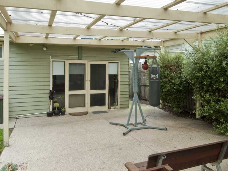 8 Orchard Street, East Geelong image 6
