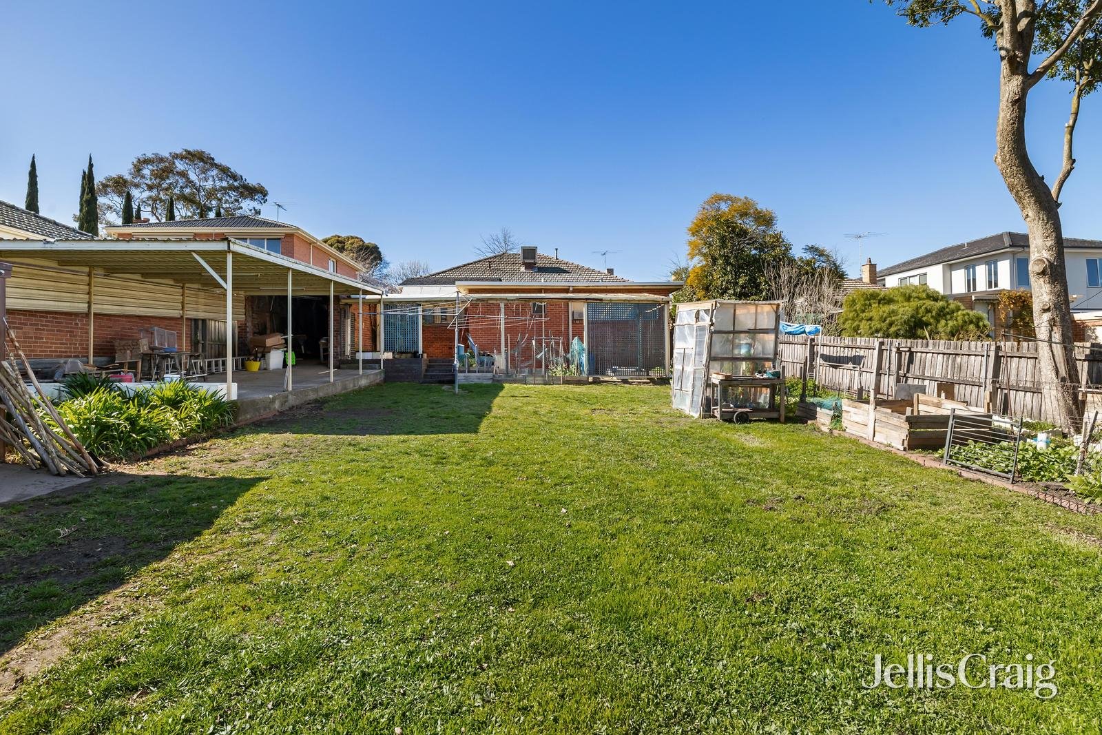 8 Osburn Avenue, Balwyn North image 3