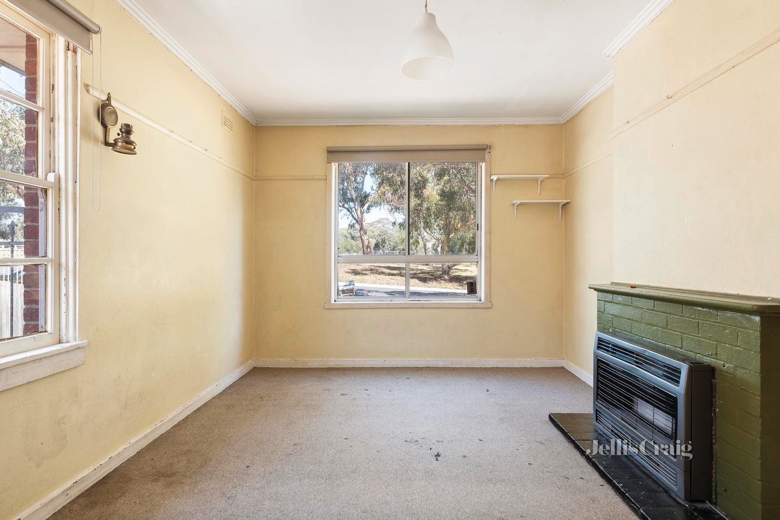 8 Outlook Road, Coburg North image 7