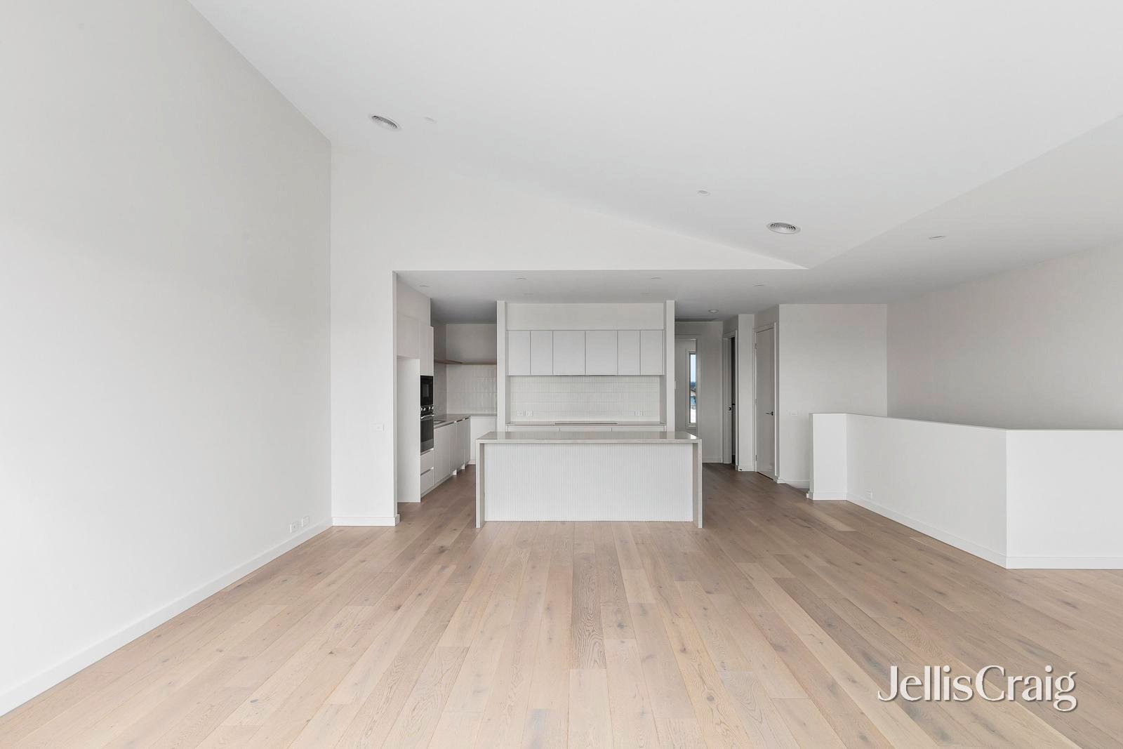 8 Oyster Lane, Point&nbsp;Lonsdale image 9