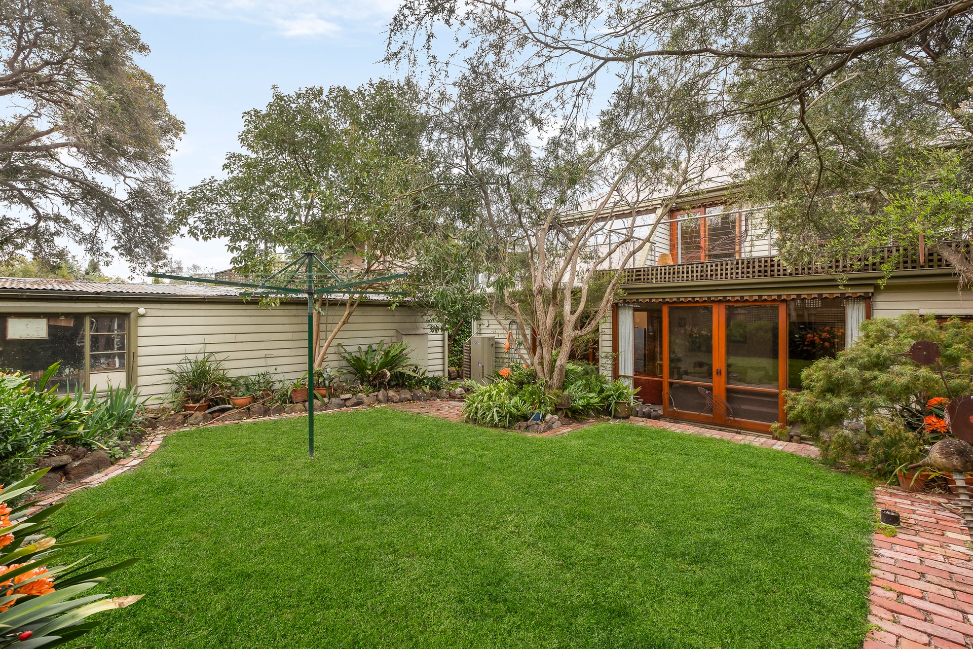 8 Palmerston Street