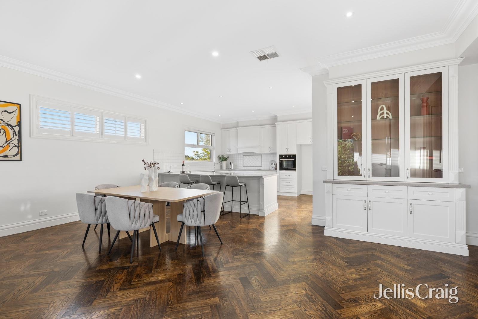 8 Pamela Grove, Templestowe Lower image 4