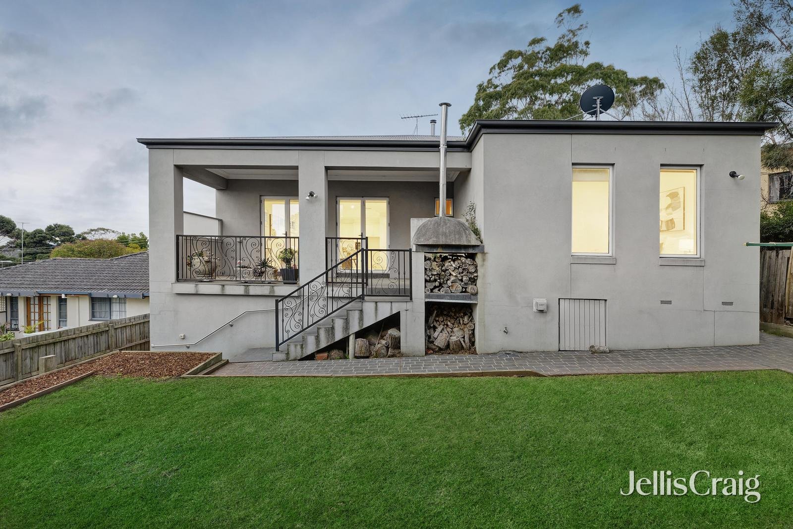 8 Pamela Grove, Templestowe Lower image 15