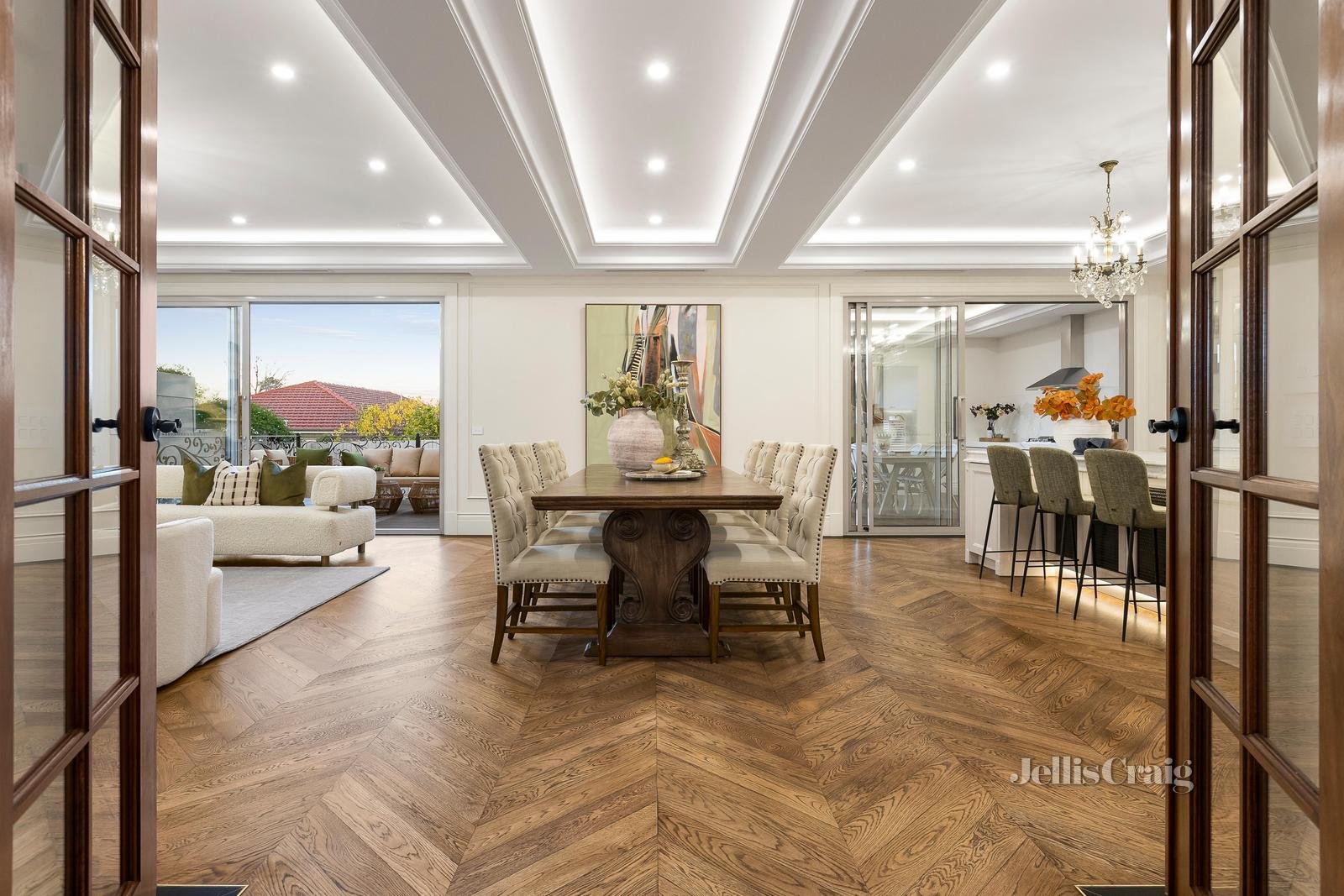8 Panoramic Grove, Glen Waverley image 6
