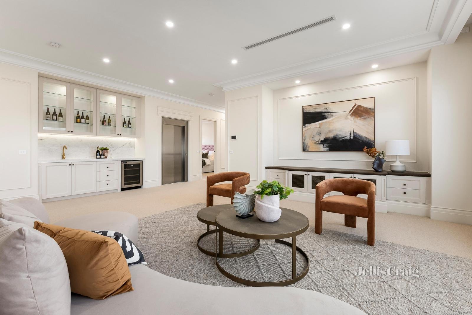 8 Panoramic Grove, Glen Waverley image 13
