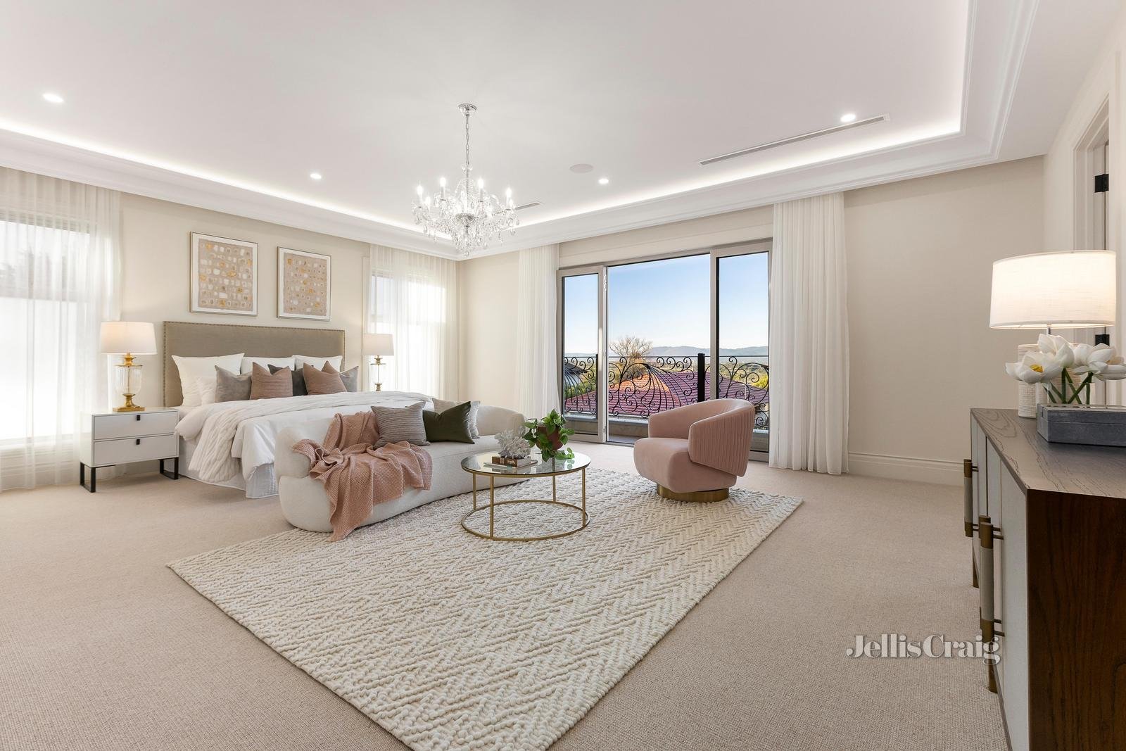 8 Panoramic Grove, Glen Waverley image 14