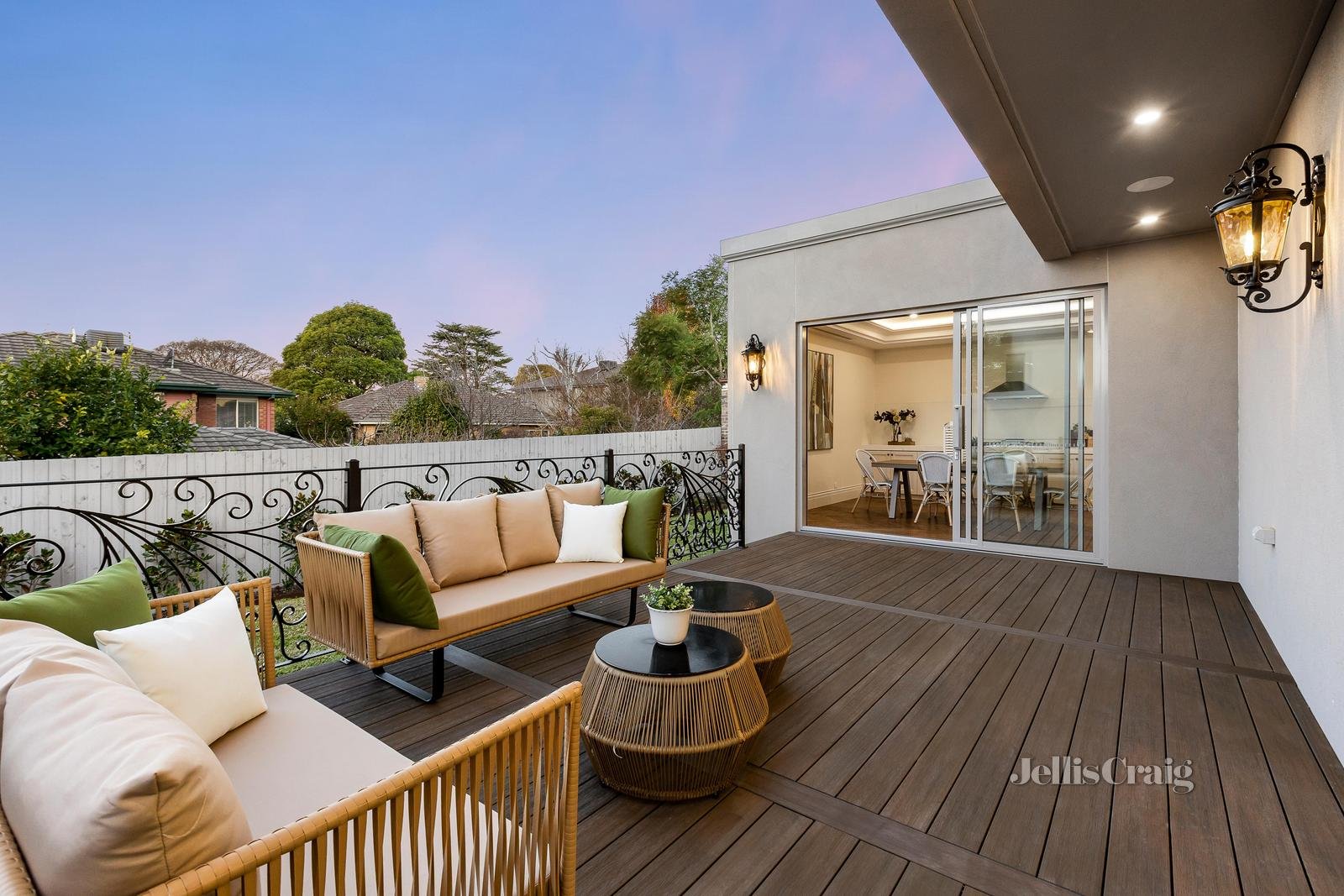 8 Panoramic Grove, Glen Waverley image 19