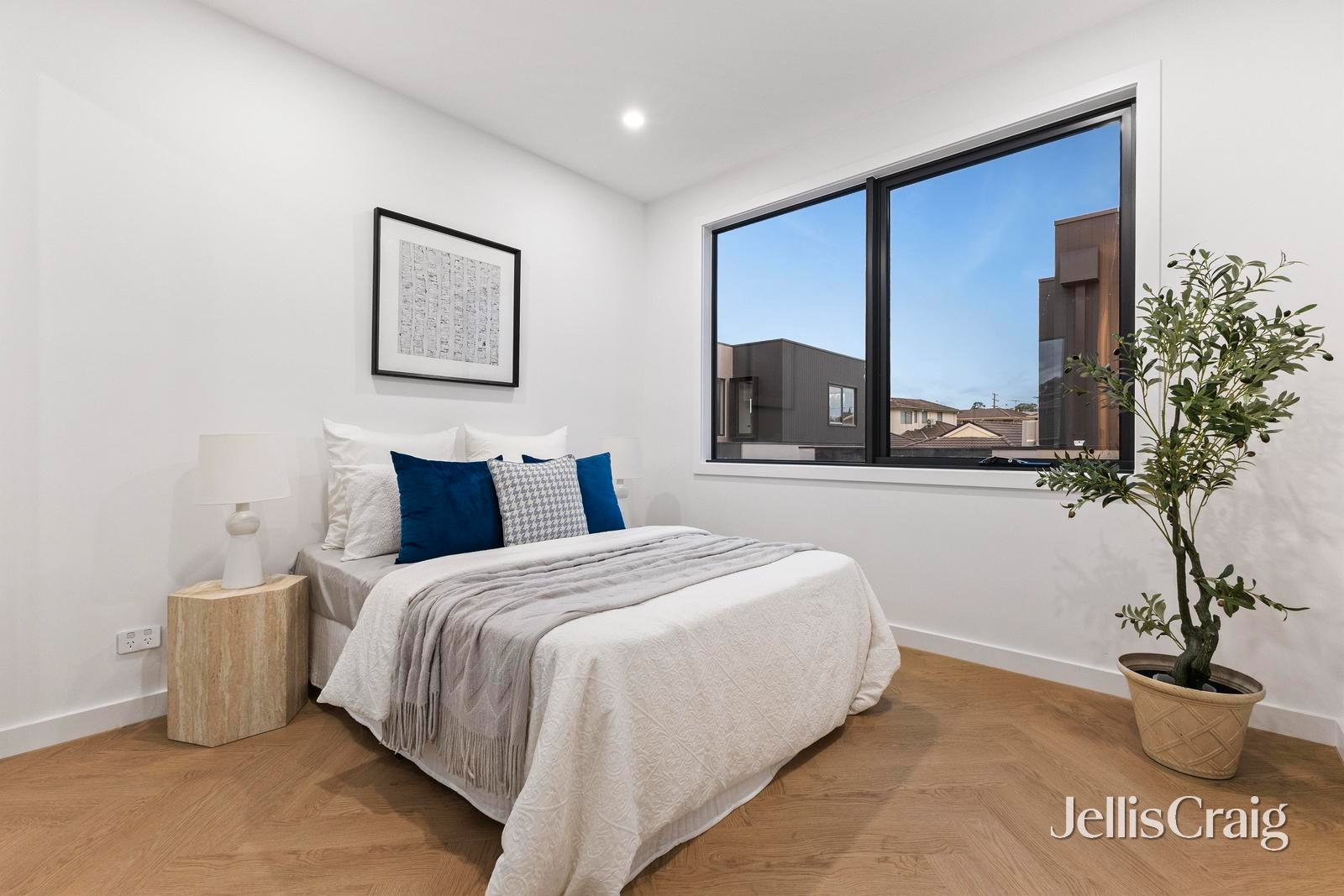 8 Paul Street, Doncaster image 14