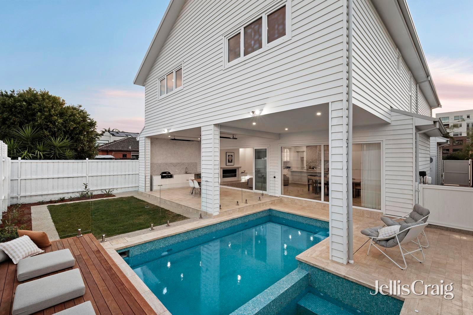 8 Peacock Street, Brunswick West image 19