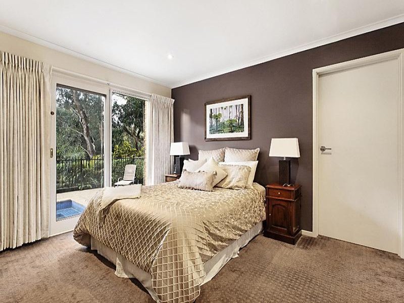 8 Pear Court, Burwood East image 8