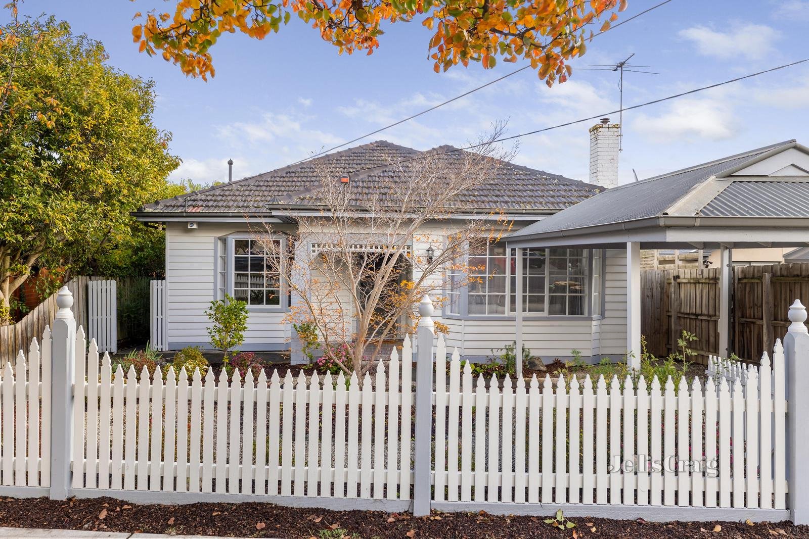 8 Peel Street, Mitcham image 1