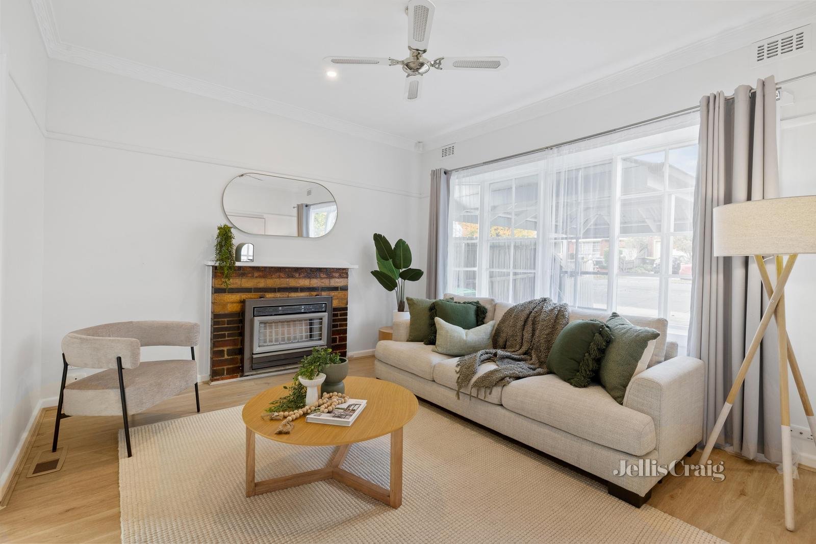 8 Peel Street, Mitcham image 2