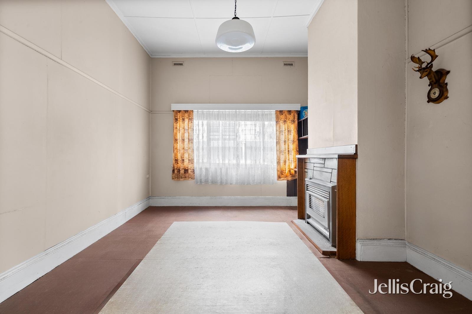 8 Pentland Street, Williamstown image 2