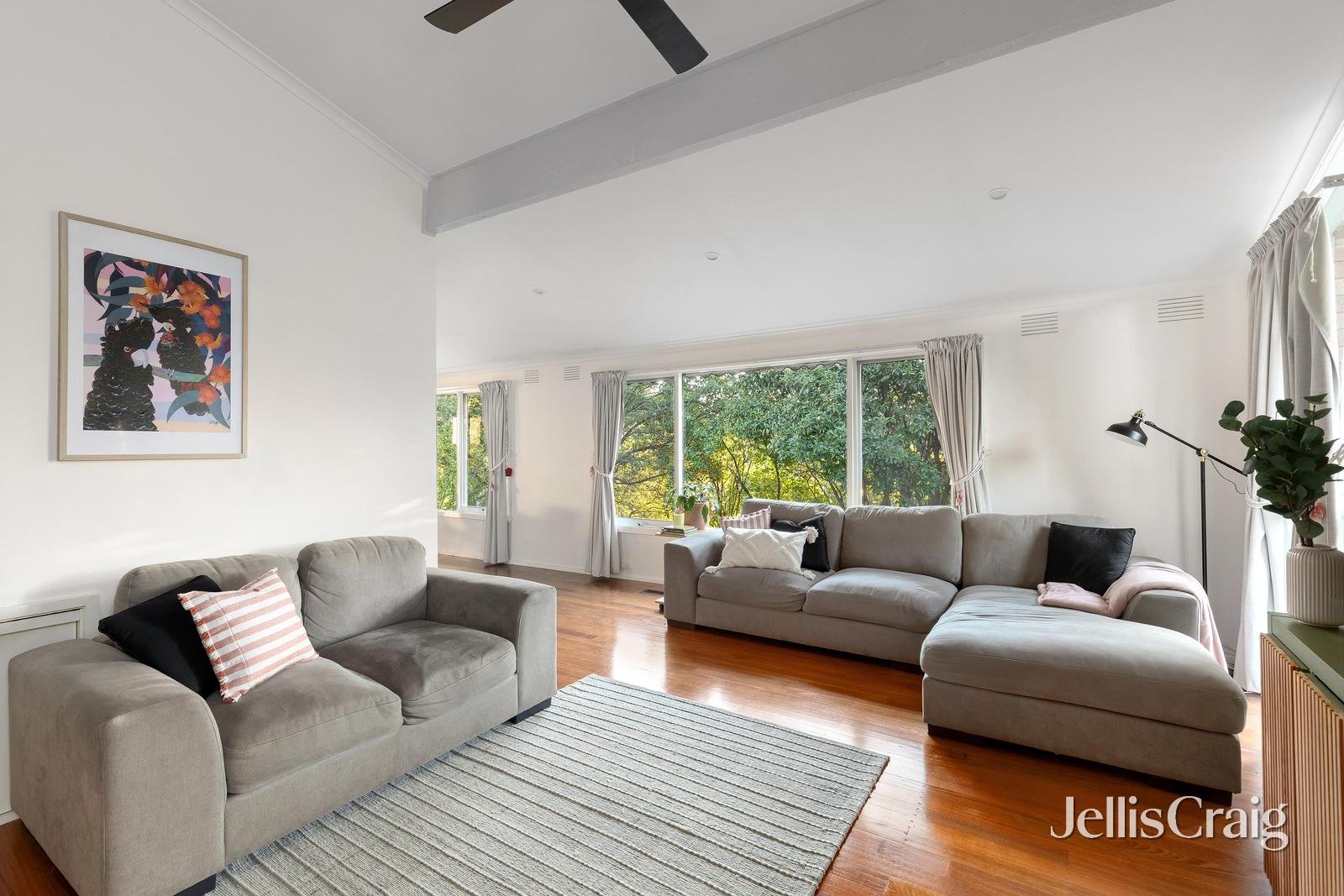 8 Perversi Avenue, Diamond&nbsp;Creek image 2