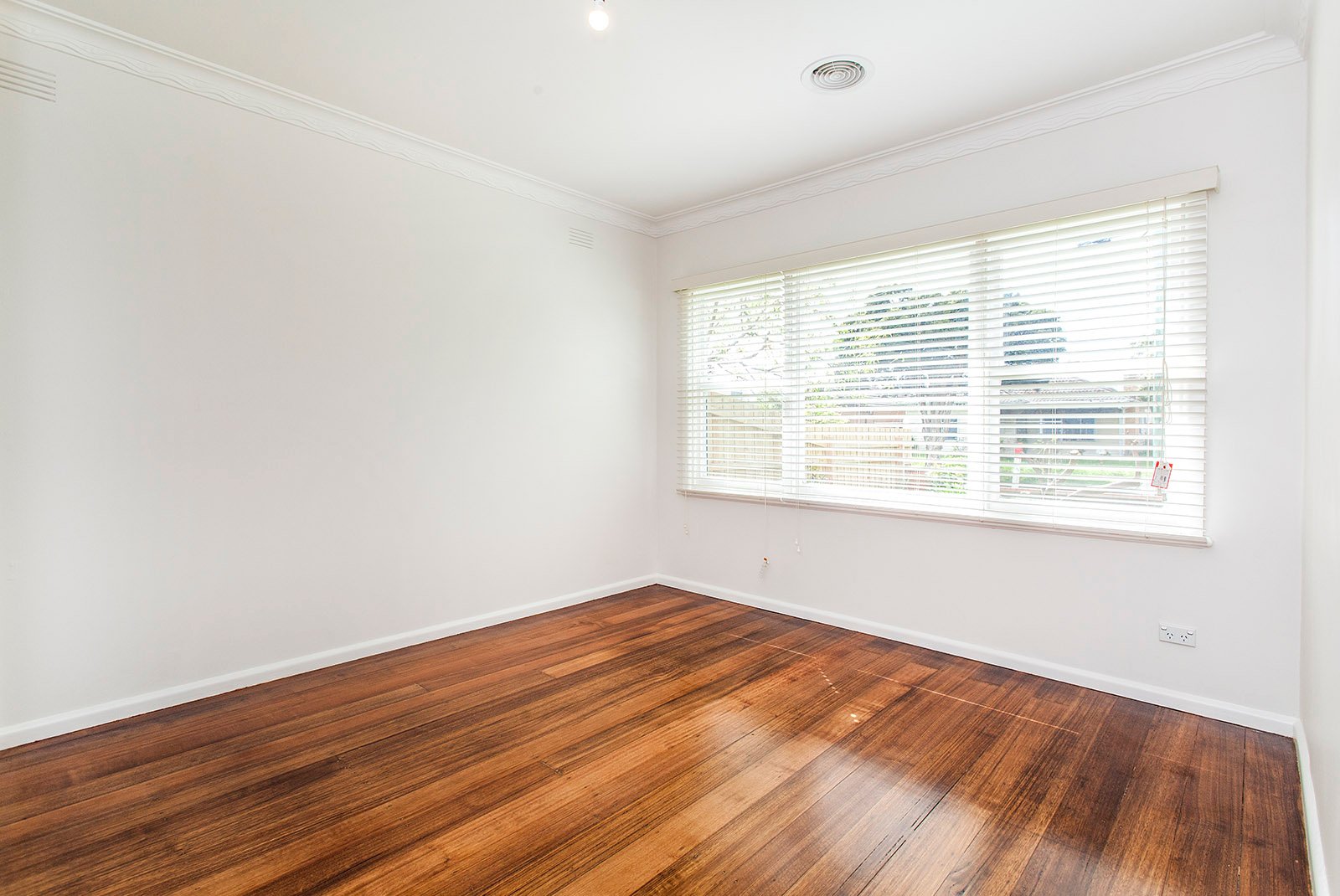 Property Gallery Thumbnail 5