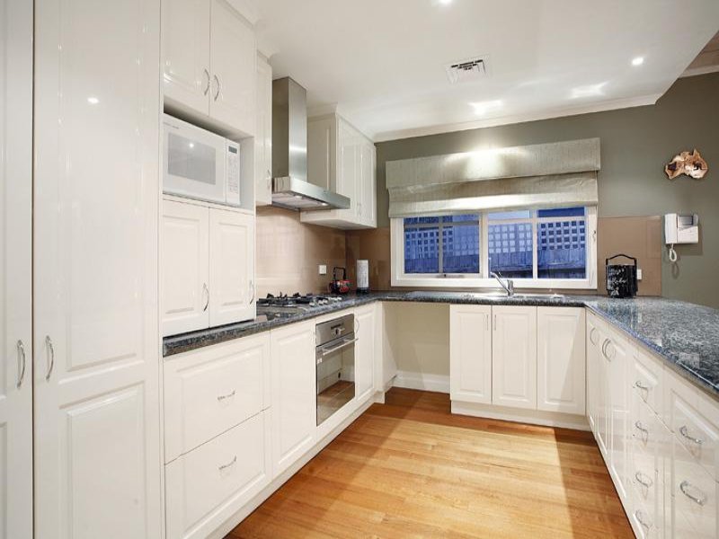 8 Pleasant Road, Hawthorn East image 2