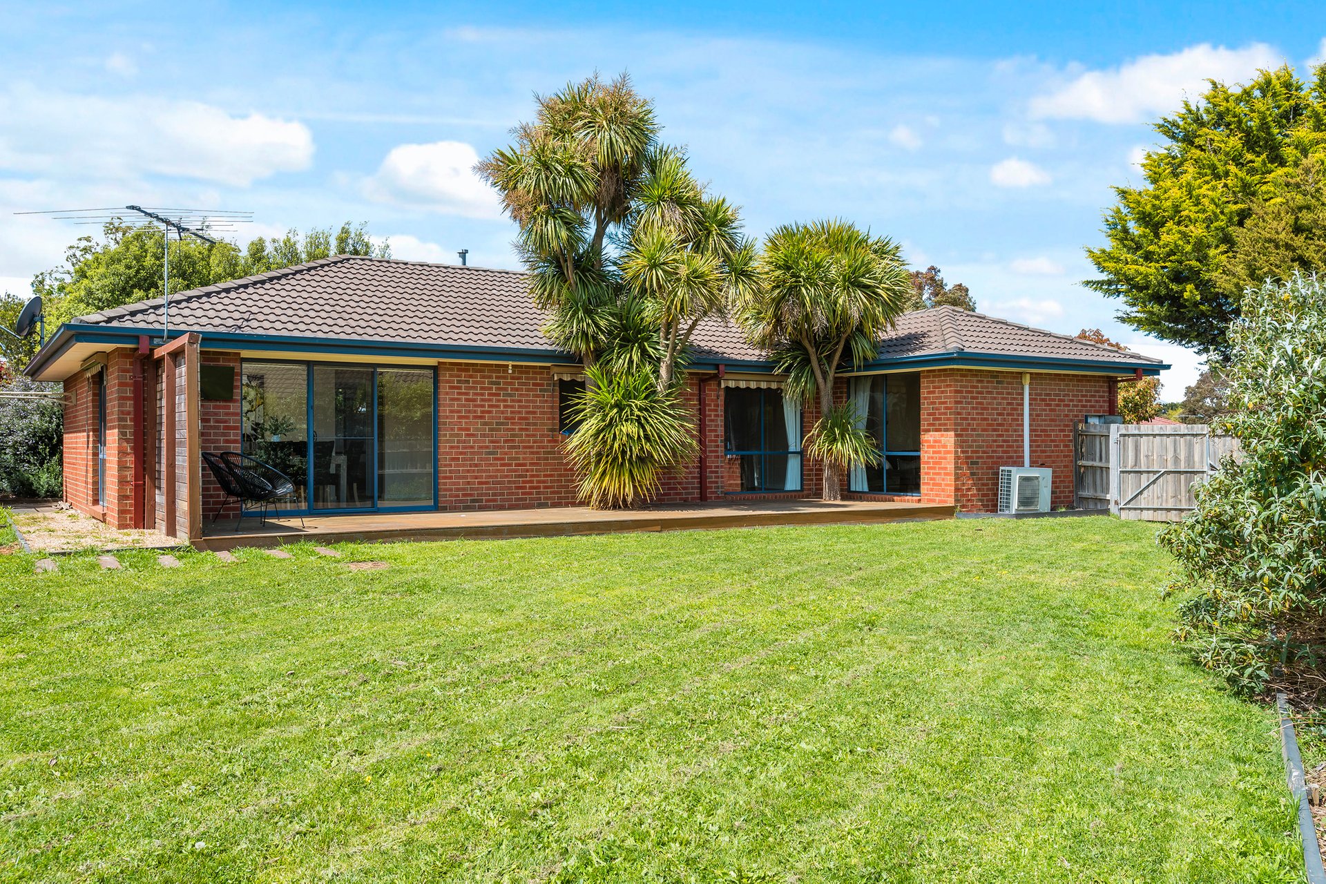 Property Gallery Thumbnail 13