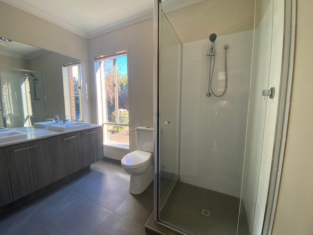 8 Plumber Court, Grovedale image 8