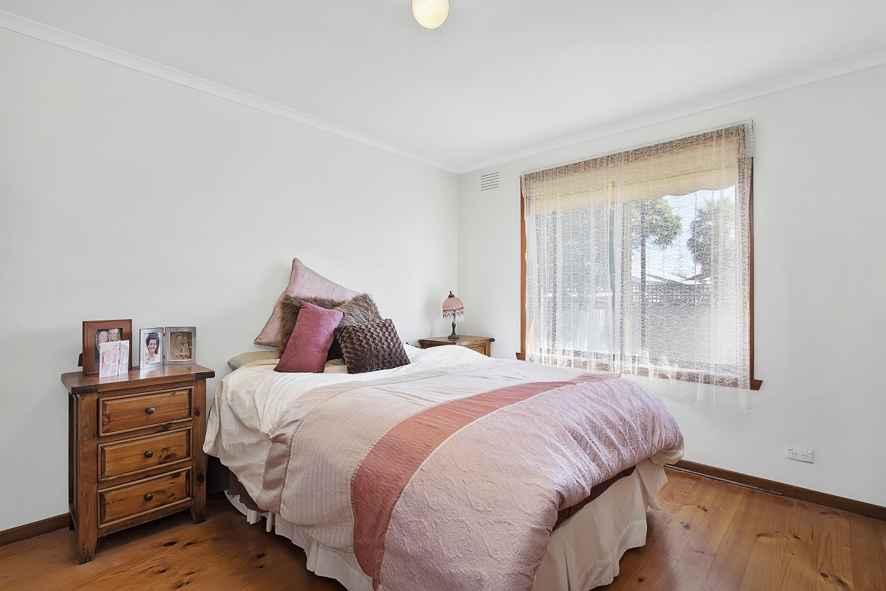 8 Plunkett Street, Geelong West image 5