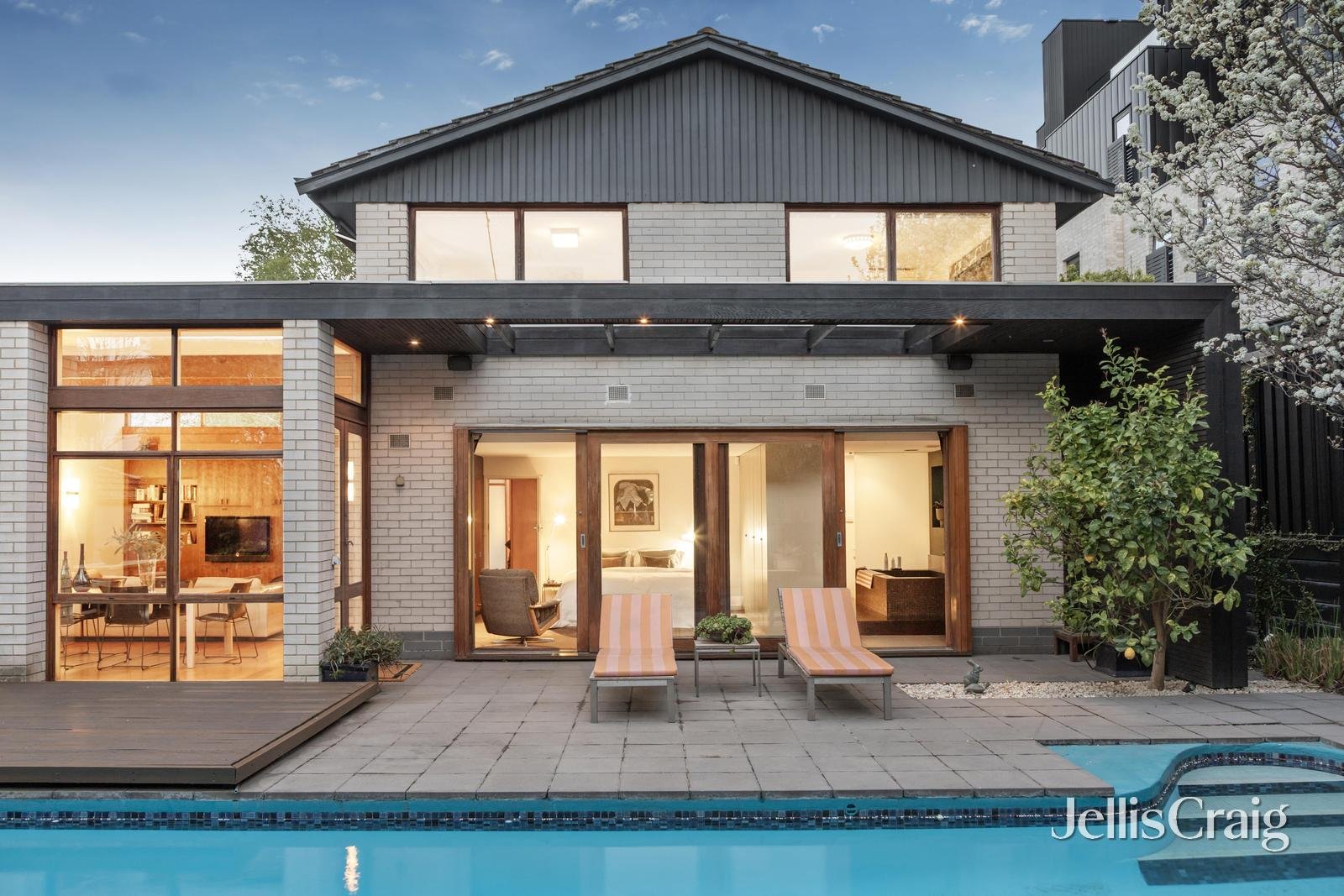 8 Power Avenue, Hawthorn image 1