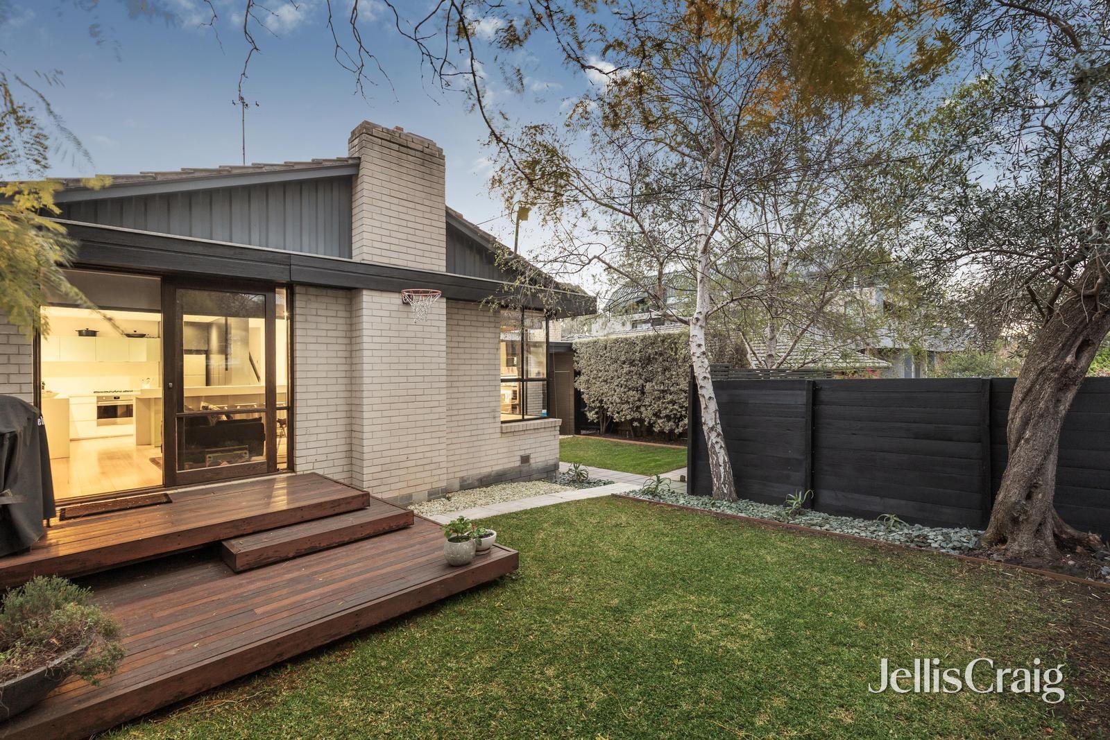 8 Power Avenue, Hawthorn image 20
