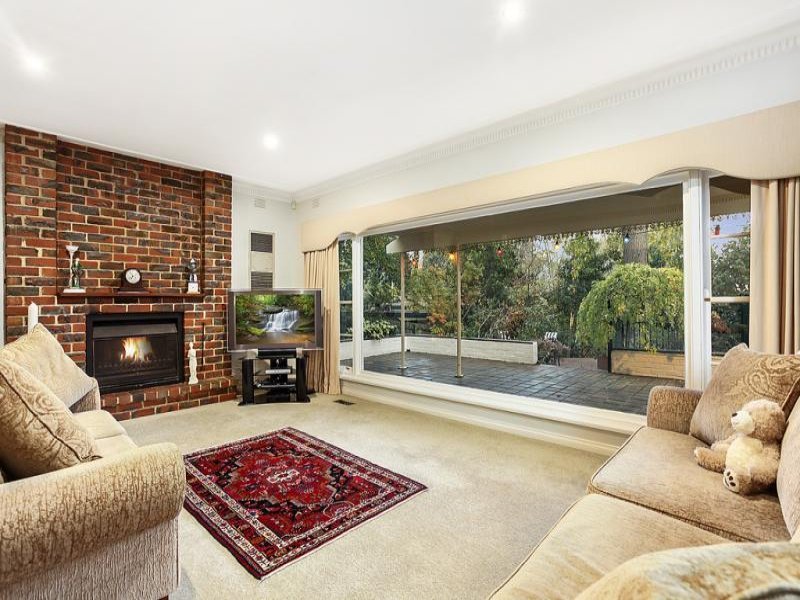 8 Poynton Avenue, Ringwood image 3