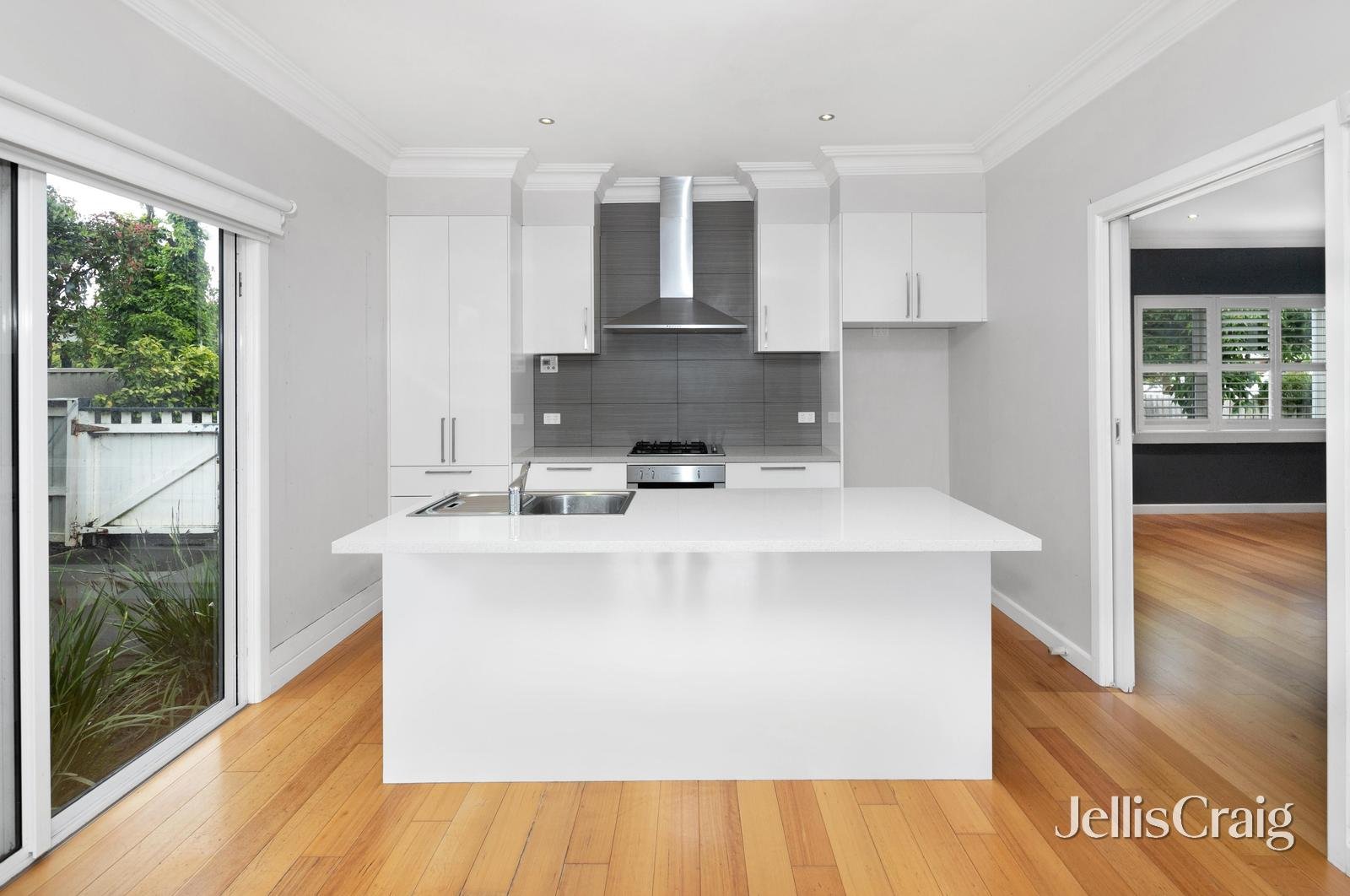 8 Prince Street, Alfredton image 5