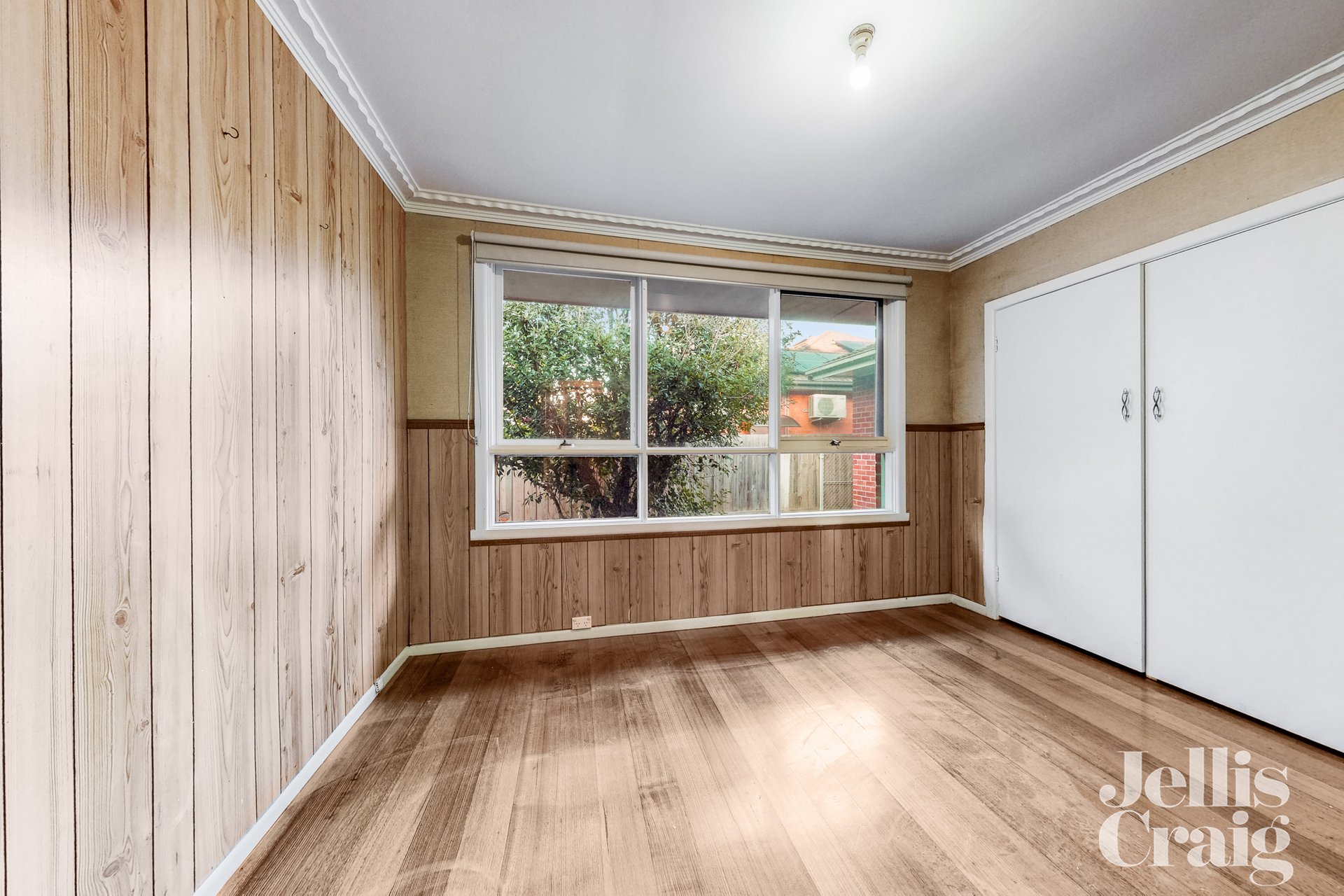 8 Princes Court, Blackburn South image 6