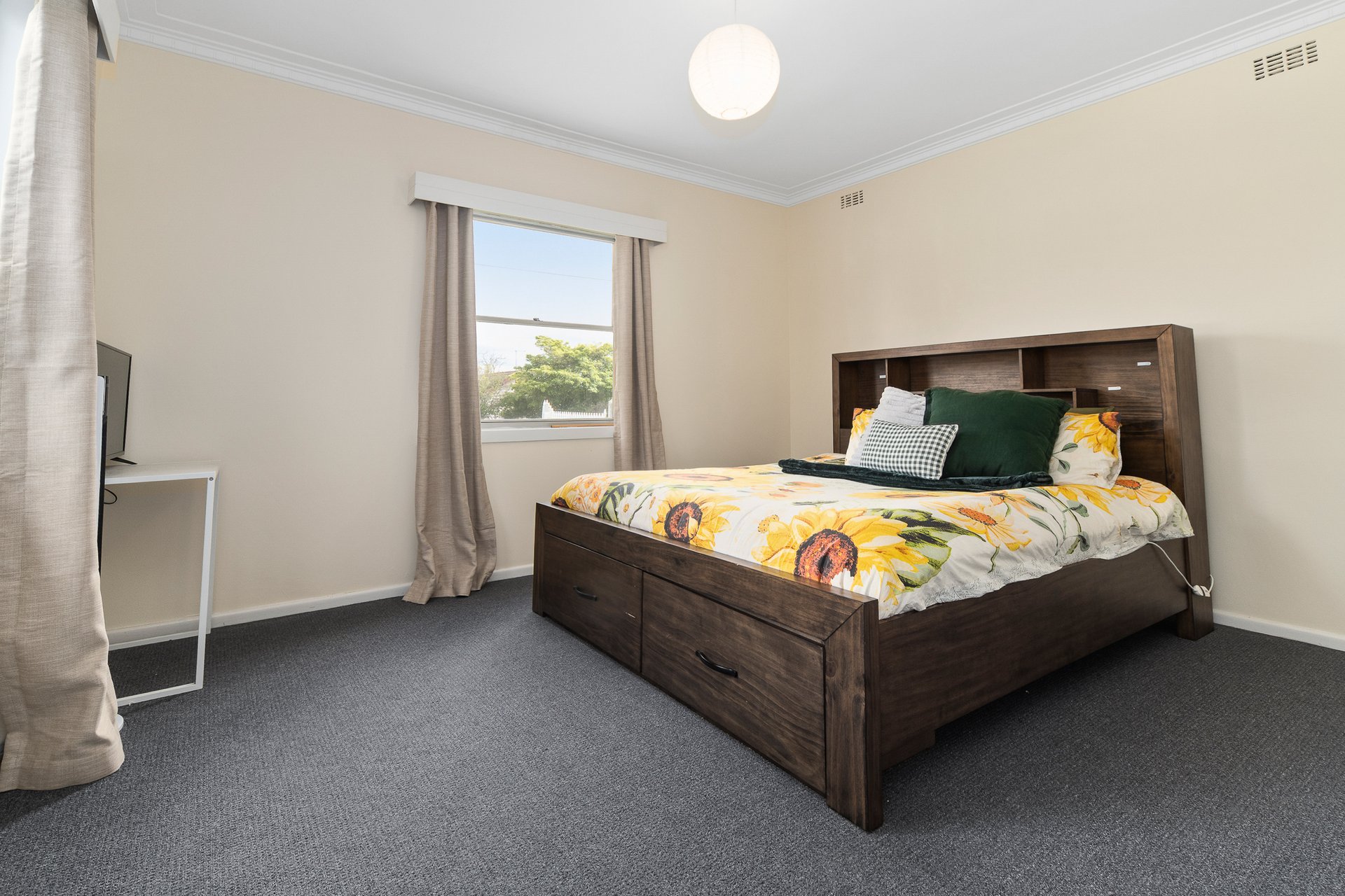 8 Queen Street, Frankston image 7