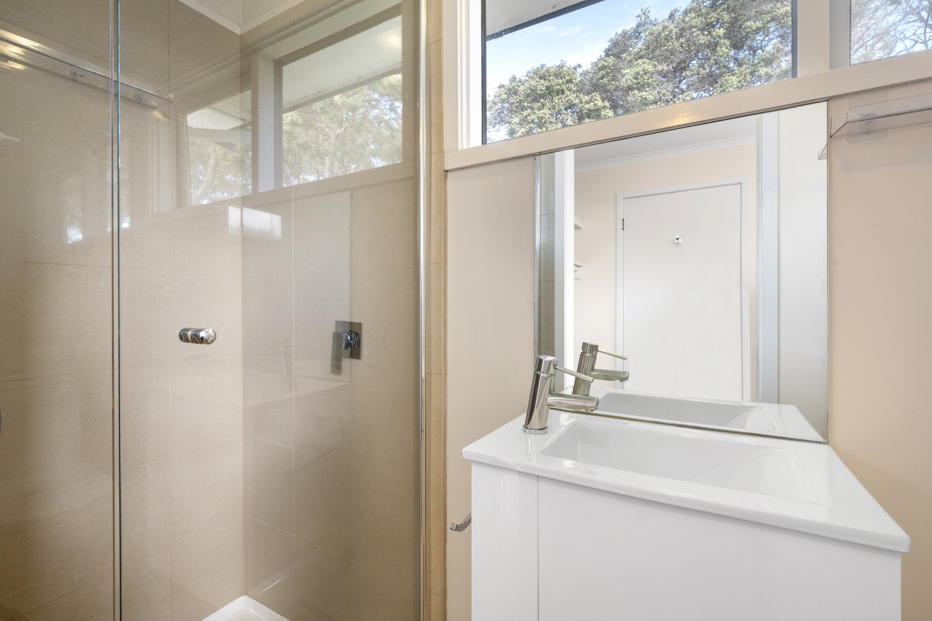 8 Rainbow Court, Rye image 10